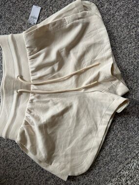 Old Navy Cream Athletic Shorts